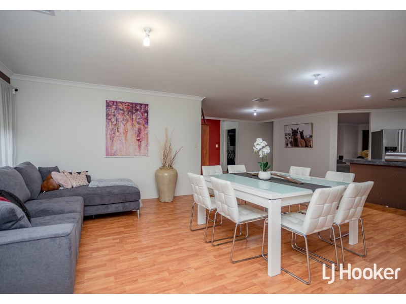 7 Donegal Court, Seville Grove WA 6112