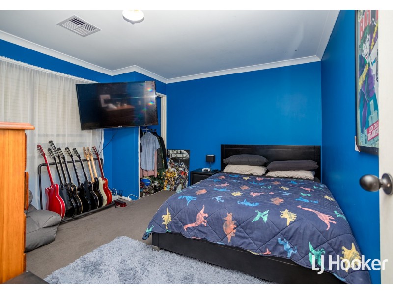 7 Donegal Court, Seville Grove WA 6112