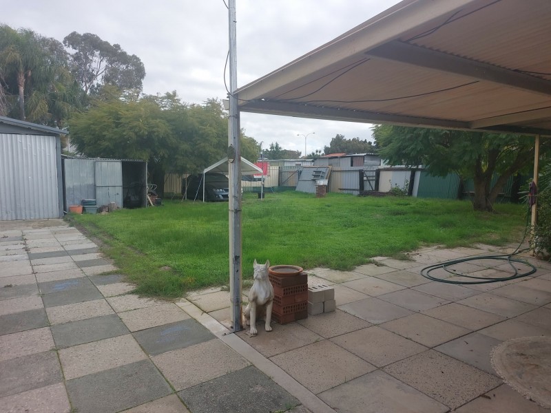 14 Birrel Place, Gosnells WA 6110