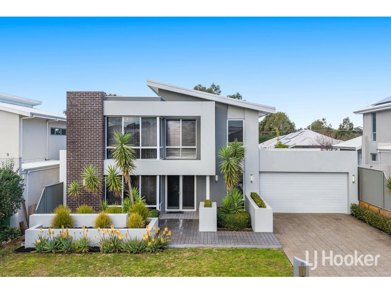 8 Bruny Meander, Wandi WA 6167