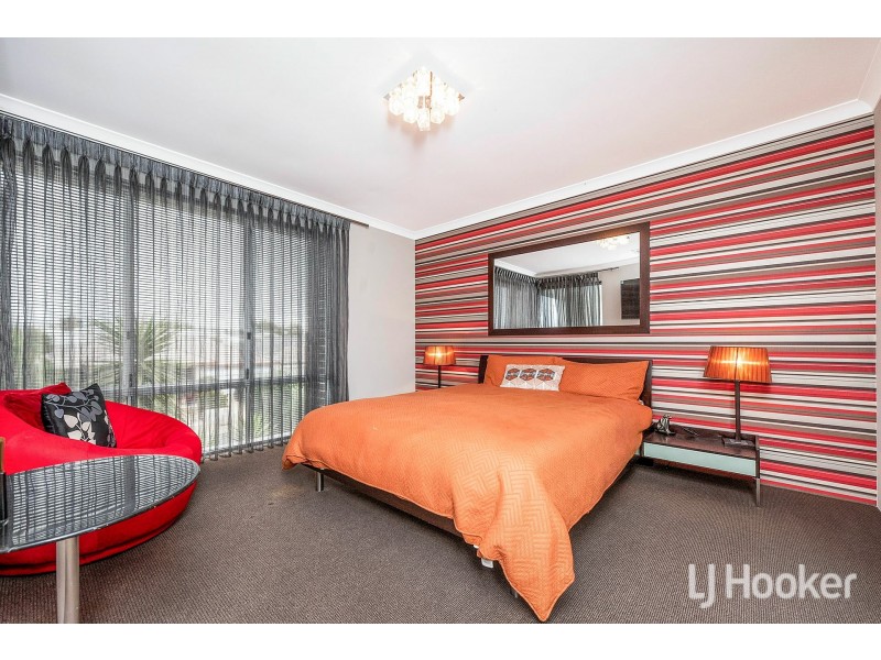 8 Bruny Meander, Wandi WA 6167
