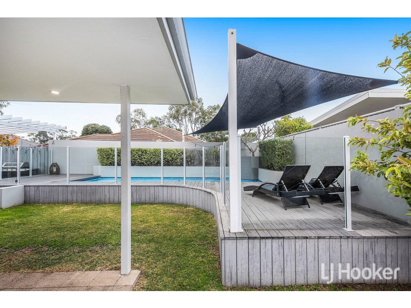 8 Bruny Meander, Wandi WA 6167
