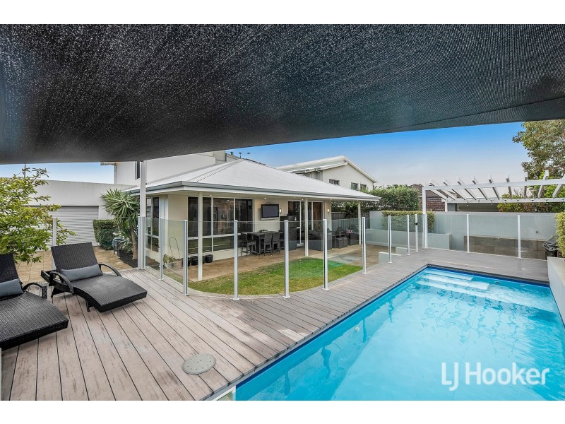 8 Bruny Meander, Wandi WA 6167