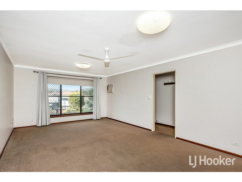 8 Station Street, Gosnells WA 6110