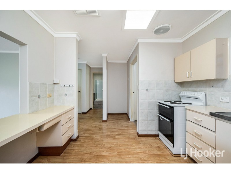 8 Station Street, Gosnells WA 6110