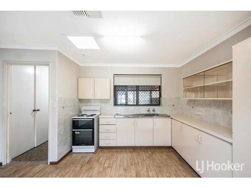 8 Station Street, Gosnells WA 6110