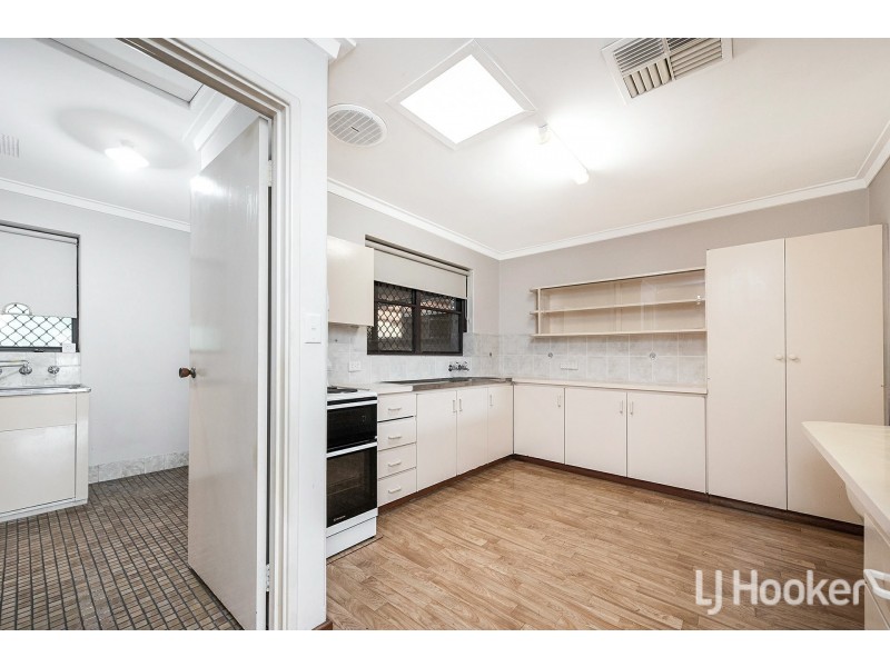 8 Station Street, Gosnells WA 6110