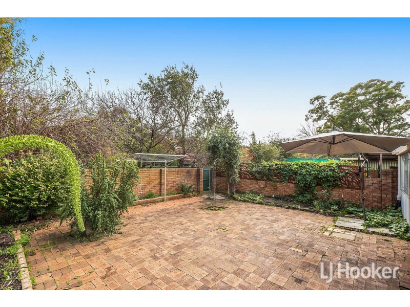 8 Station Street, Gosnells WA 6110