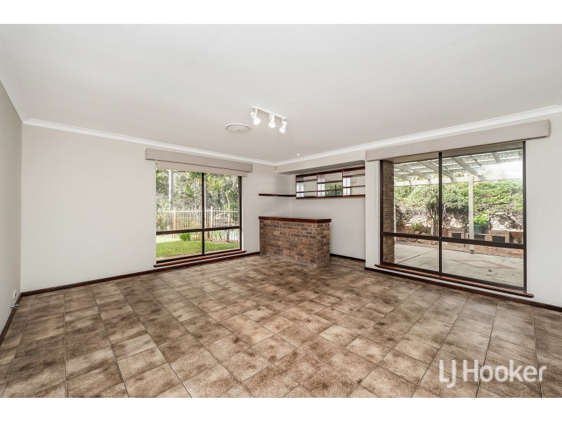 26 Moss Street, Huntingdale WA 6110