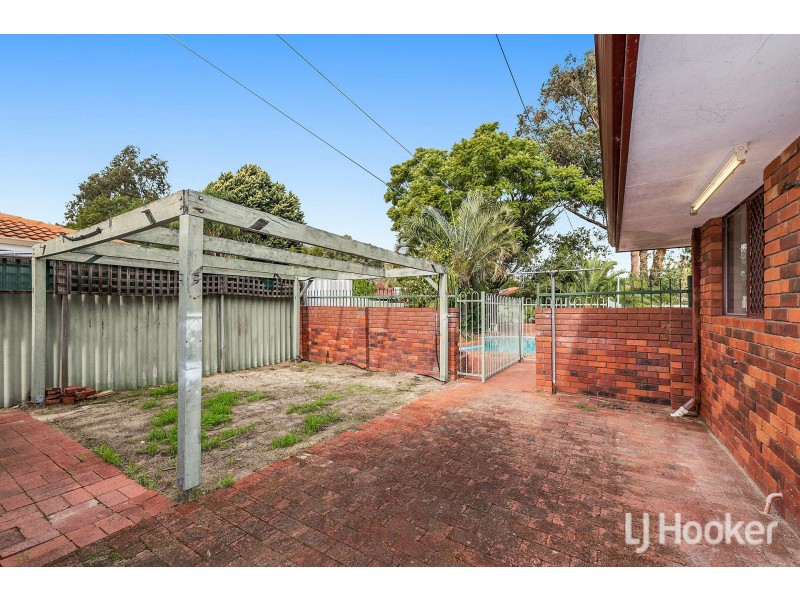31 Gosnells Road West, Martin WA 6110