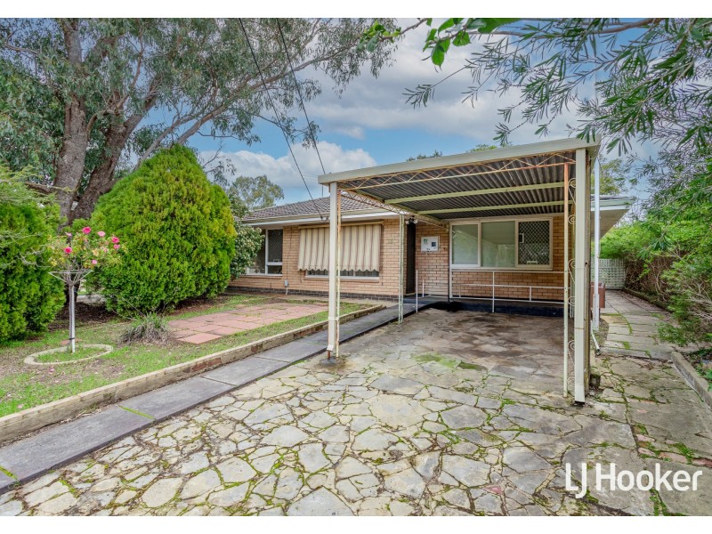 15 Arnott Court, Kelmscott WA 6111