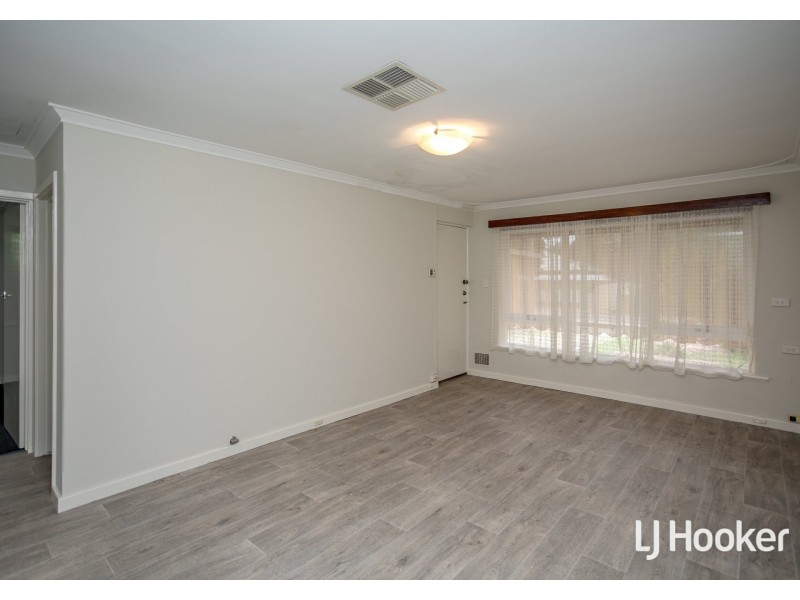 15 Arnott Court, Kelmscott WA 6111