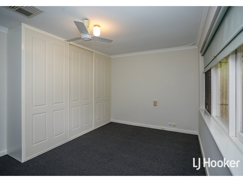 15 Arnott Court, Kelmscott WA 6111