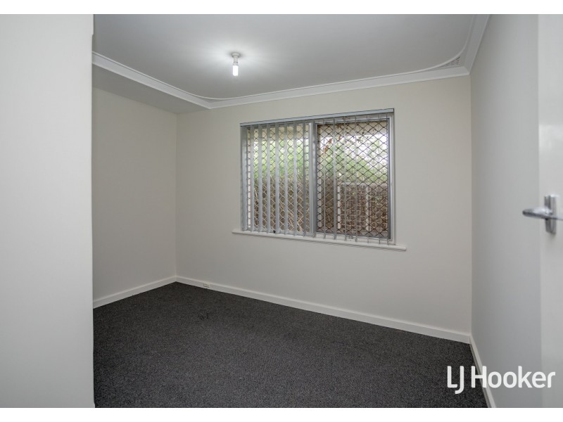 15 Arnott Court, Kelmscott WA 6111