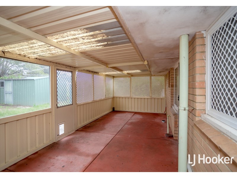 15 Arnott Court, Kelmscott WA 6111