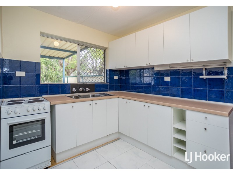 15A Arnott Court, Kelmscott WA 6111