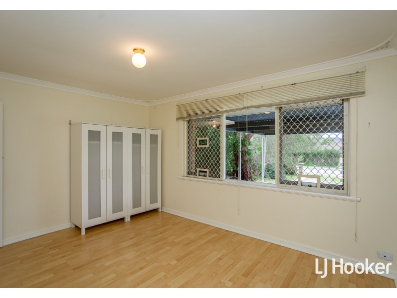 15A Arnott Court, Kelmscott WA 6111