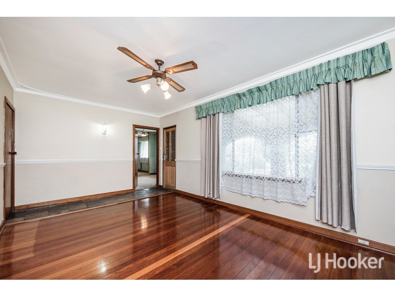 31 Range View Way, High Wycombe WA 6057