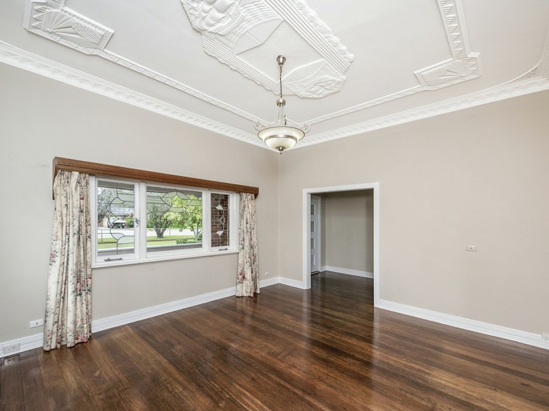 61 Westfield Road, Camillo WA 6111