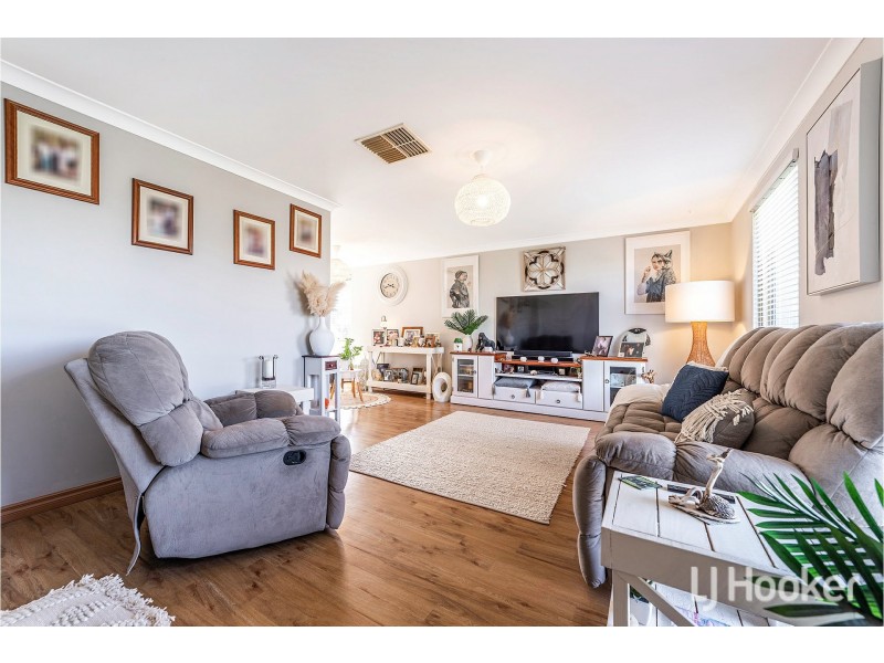 11 Toora Place, Cooloongup WA 6168