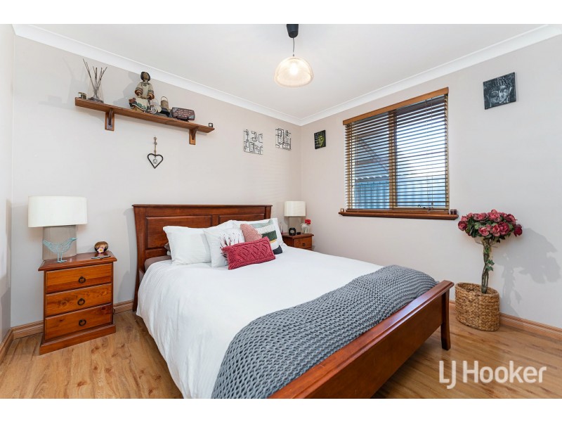 11 Toora Place, Cooloongup WA 6168