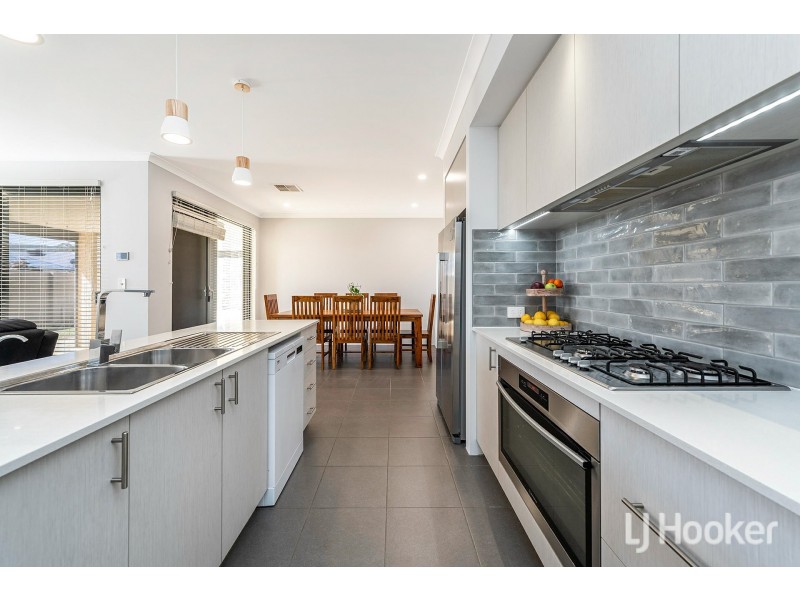13 Dundatha Drive, Byford WA 6122