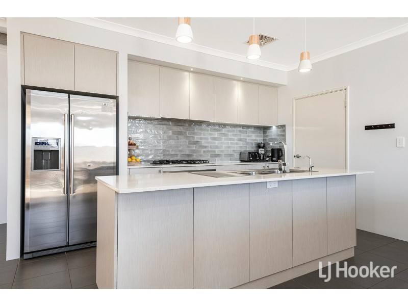 13 Dundatha Drive, Byford WA 6122