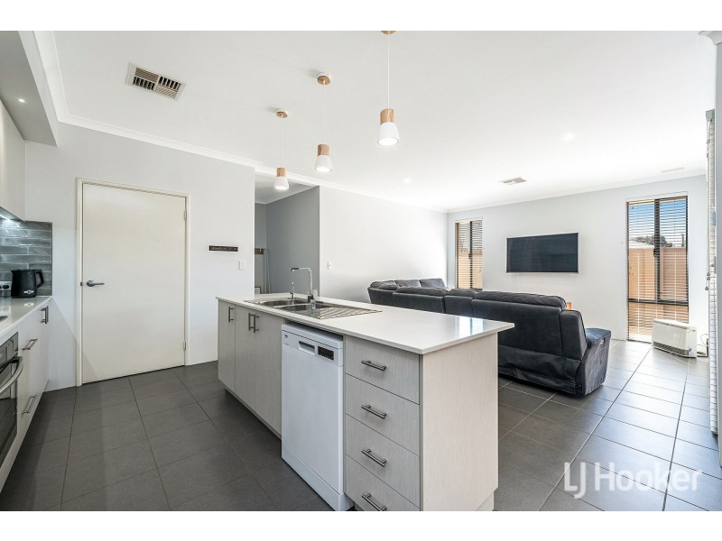 13 Dundatha Drive, Byford WA 6122