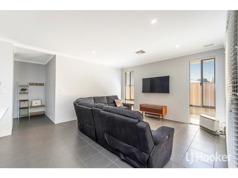 13 Dundatha Drive, Byford WA 6122