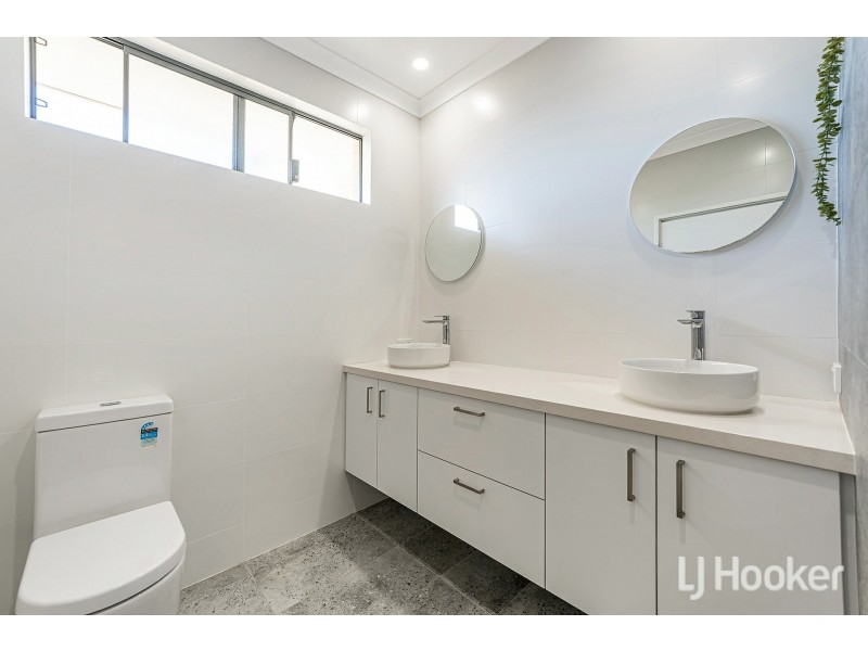 13 Dundatha Drive, Byford WA 6122