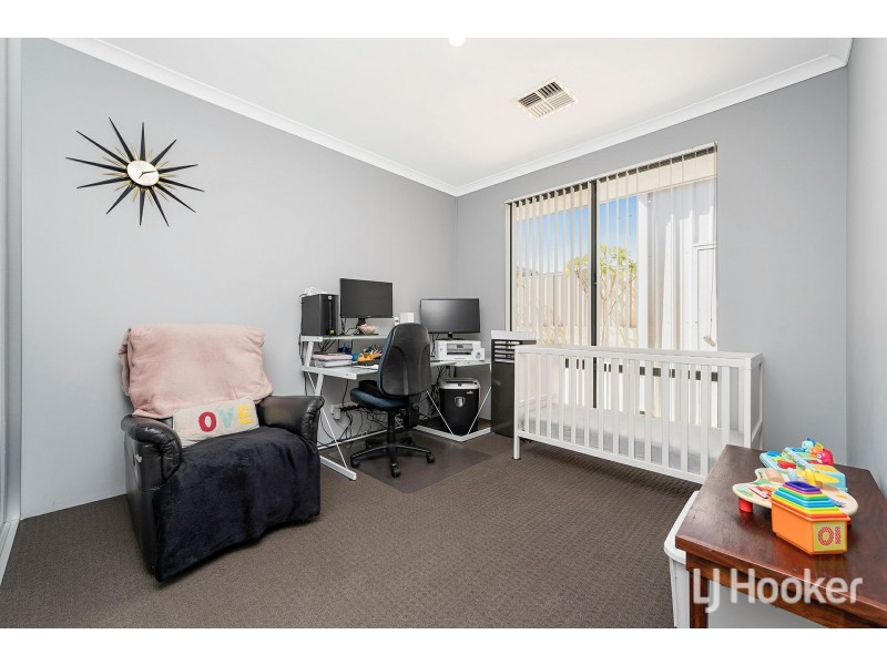 13 Dundatha Drive, Byford WA 6122