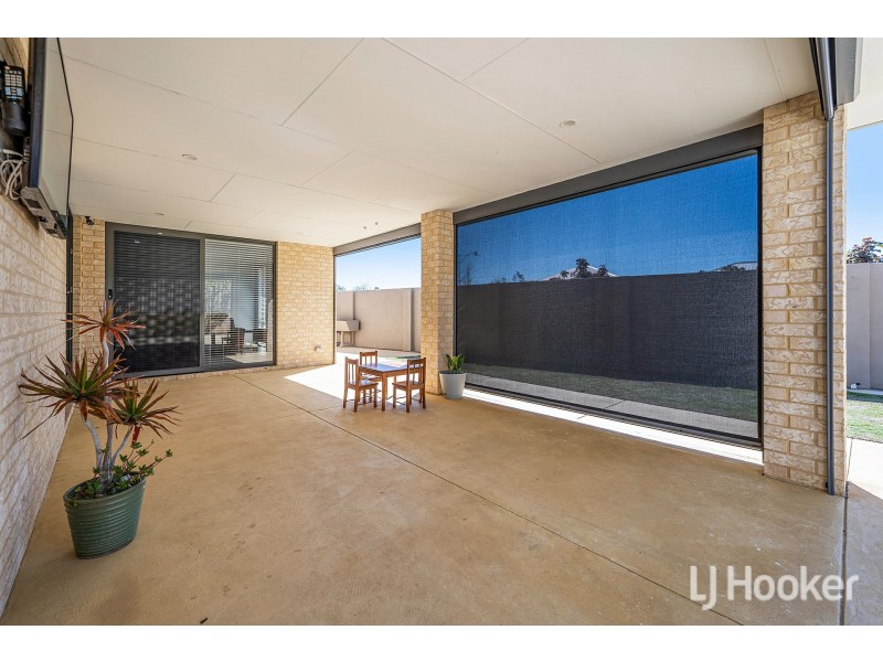 13 Dundatha Drive, Byford WA 6122