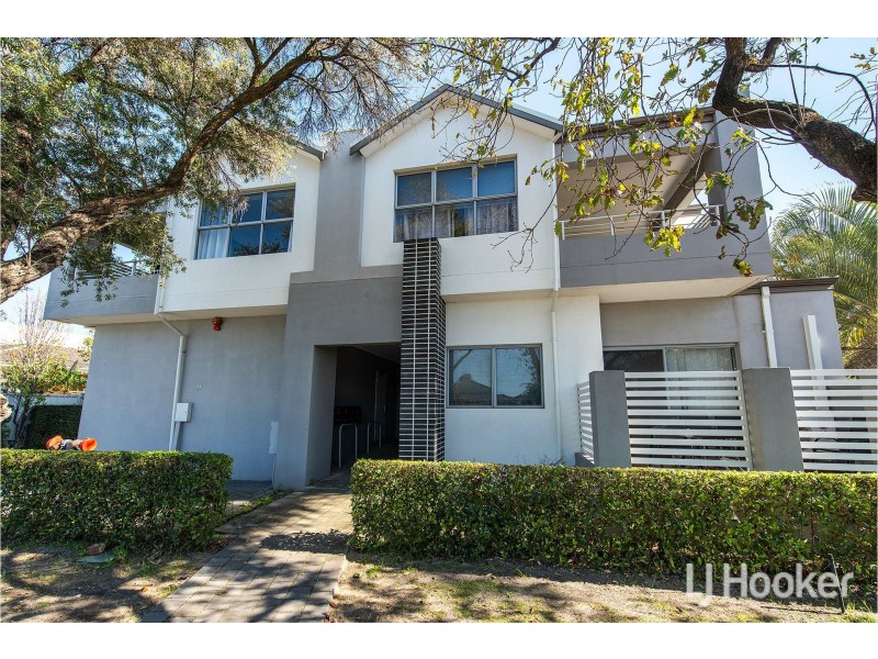 5/11 Debenham Street, Thornlie WA 6108
