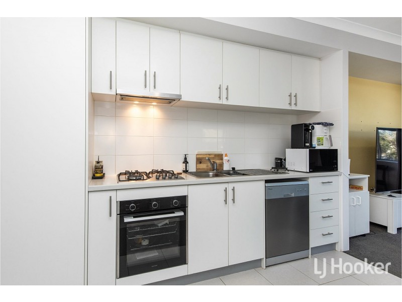 5/11 Debenham Street, Thornlie WA 6108