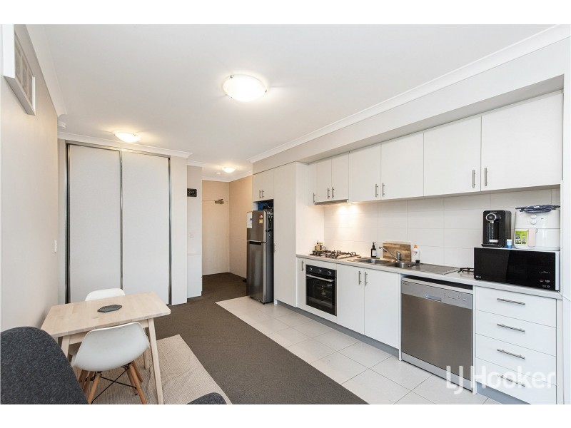 5/11 Debenham Street, Thornlie WA 6108
