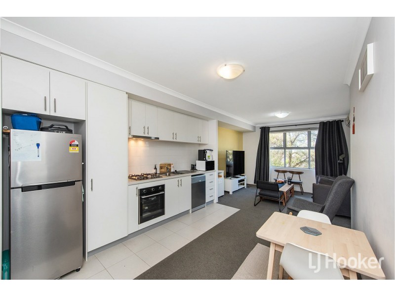 5/11 Debenham Street, Thornlie WA 6108