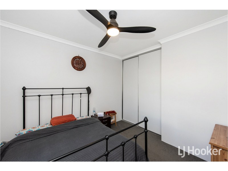 5/11 Debenham Street, Thornlie WA 6108