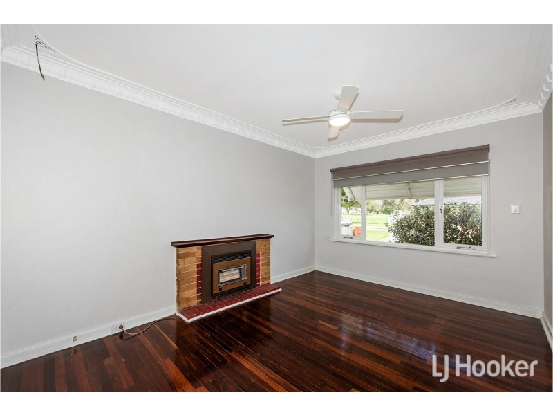 14 Hunt Street, Thornlie WA 6108