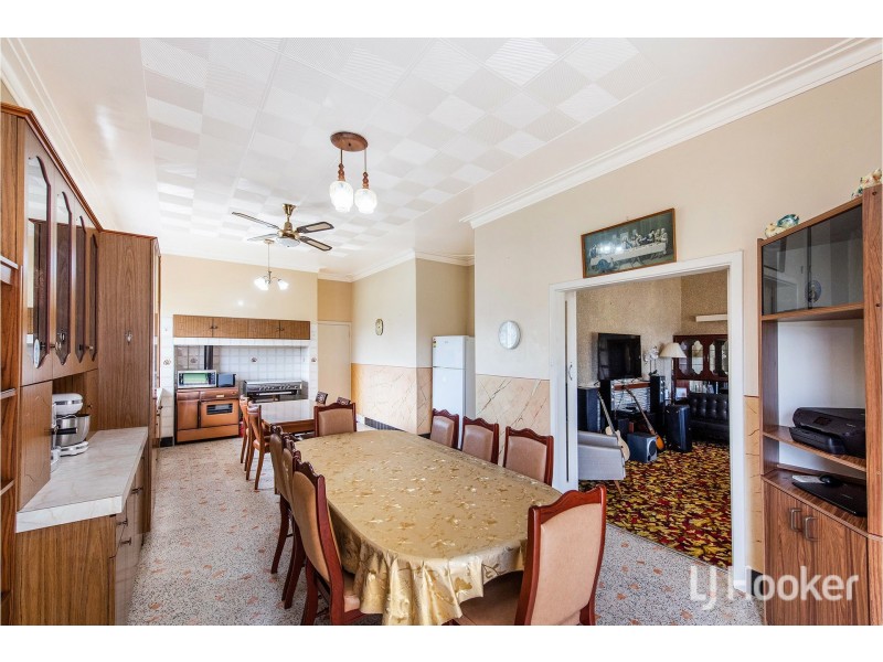 44 Sussex Street, Spearwood WA 6163