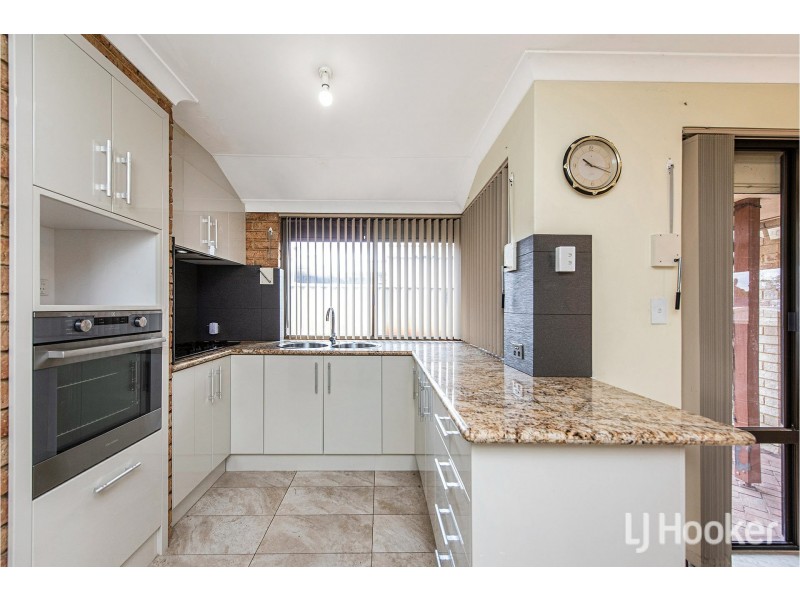 14 Bardwell Street, Thornlie WA 6108