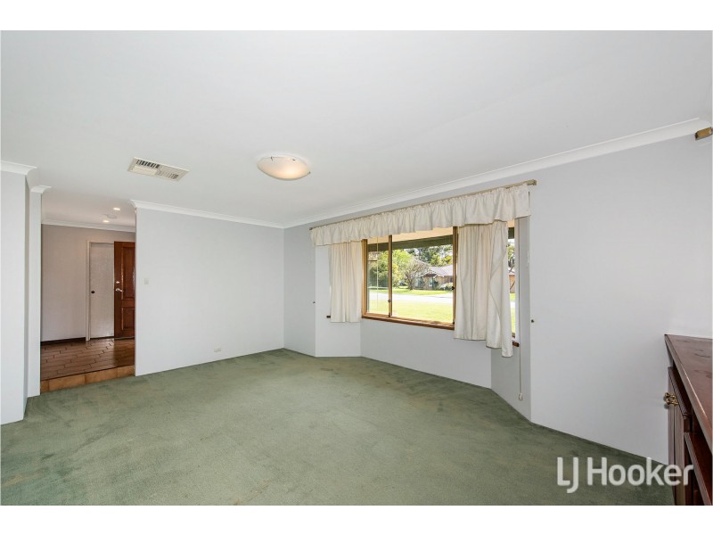 18 Shearwater Way, Gosnells WA 6110
