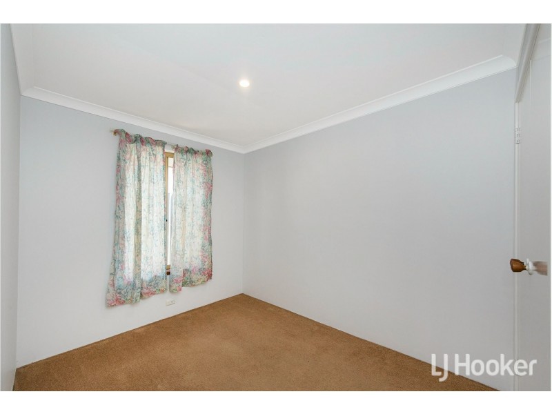 18 Shearwater Way, Gosnells WA 6110