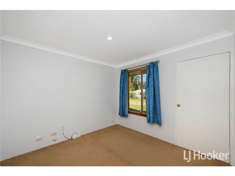 18 Shearwater Way, Gosnells WA 6110