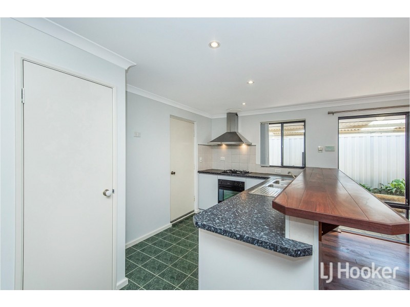 16 Abrolhos Loop, Beckenham WA 6107