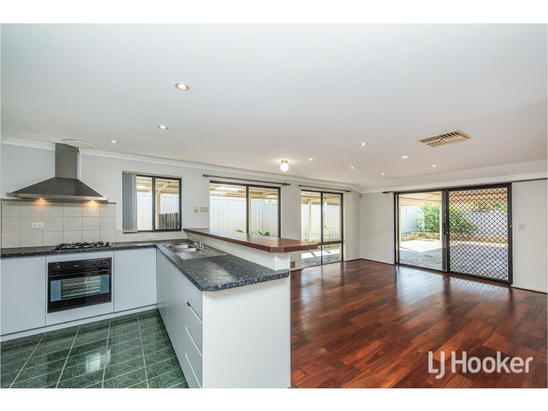 16 Abrolhos Loop, Beckenham WA 6107