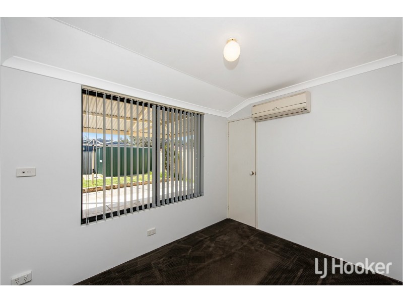 16 Abrolhos Loop, Beckenham WA 6107
