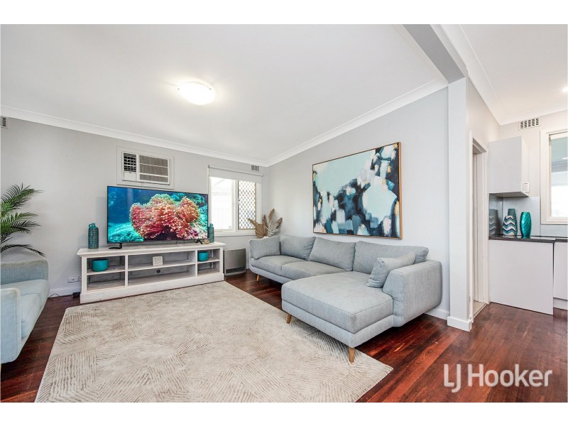 6 Numulgi Street, Armadale WA 6112