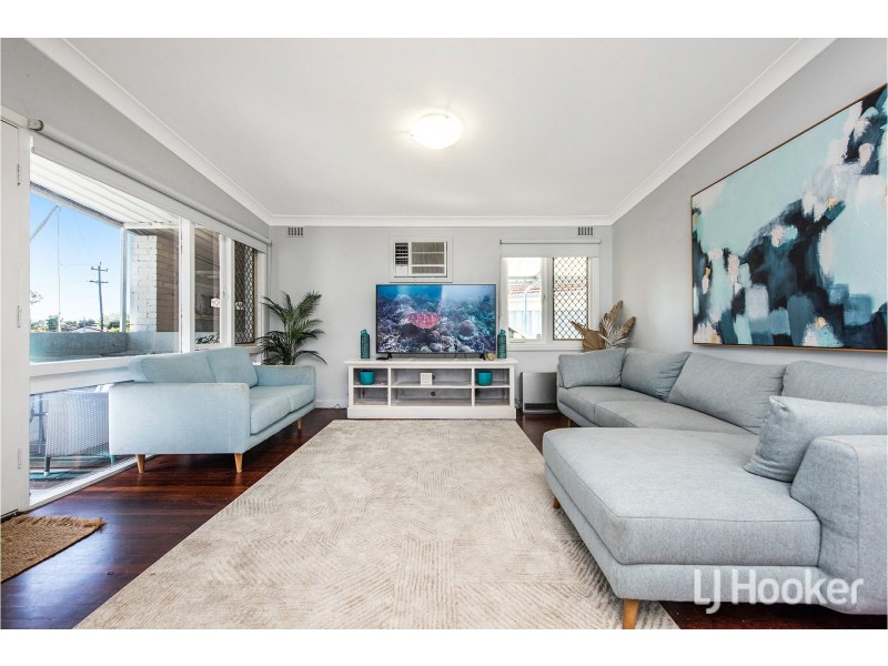 6 Numulgi Street, Armadale WA 6112