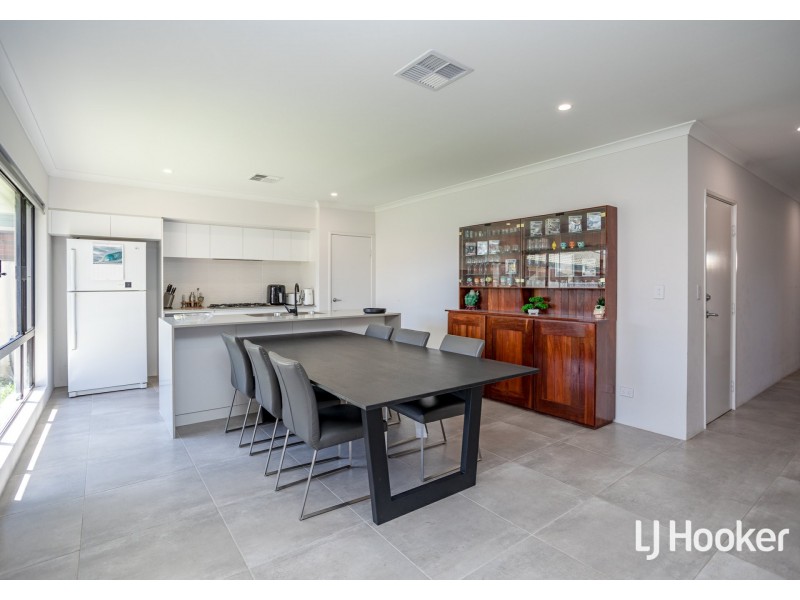 2 Barson Court, Thornlie WA 6108