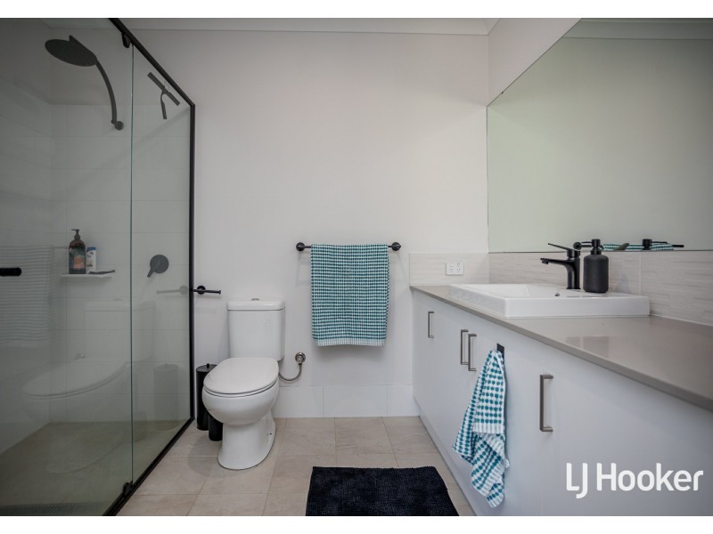 2 Barson Court, Thornlie WA 6108